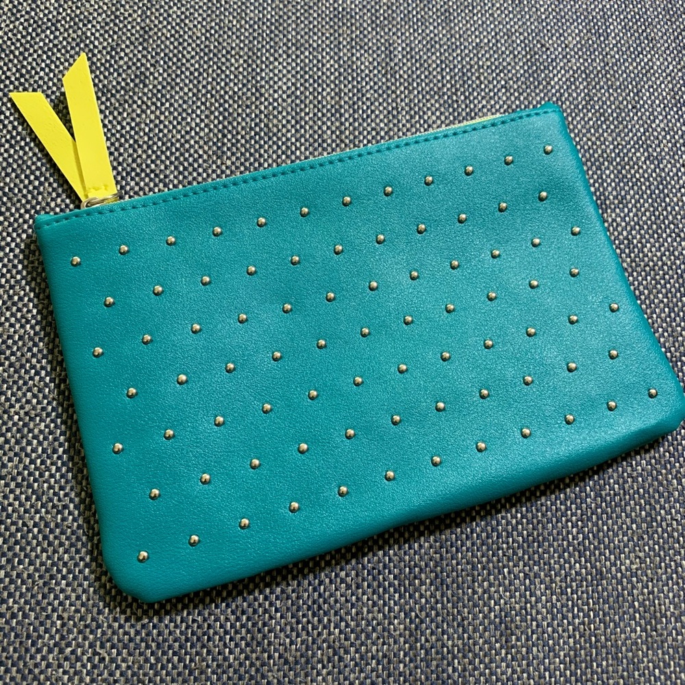 Tea Ipsy bag  *4/$20*